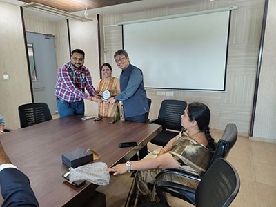 Hiranandani Upscale School